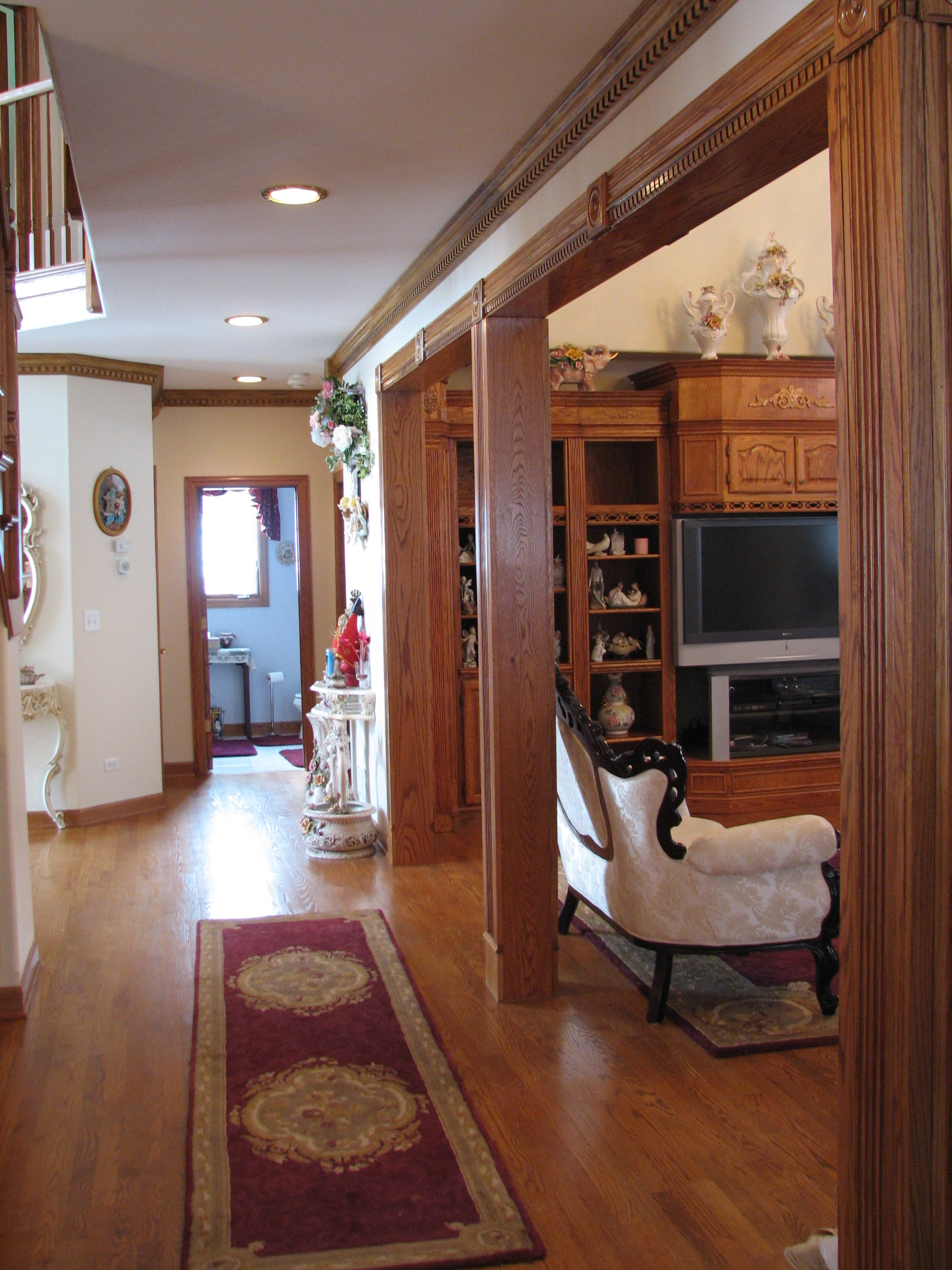 chicago palos park tinley park crestwood oak forest painting contractor wallpaper carpentry ceramic tile vinyl tile wood molding
